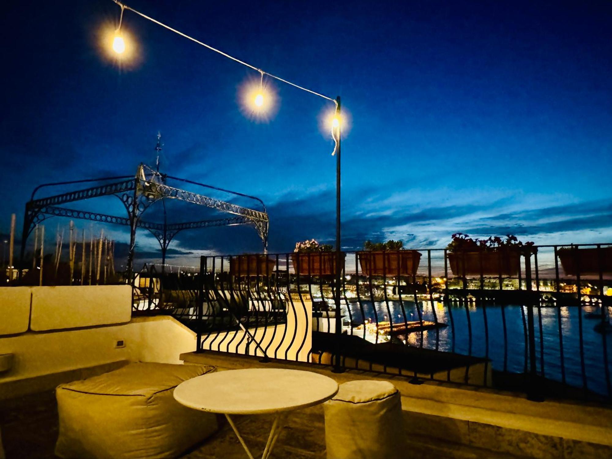Dimora Del Sole Luxury And Charm Apartment Otranto Eksteriør bilde